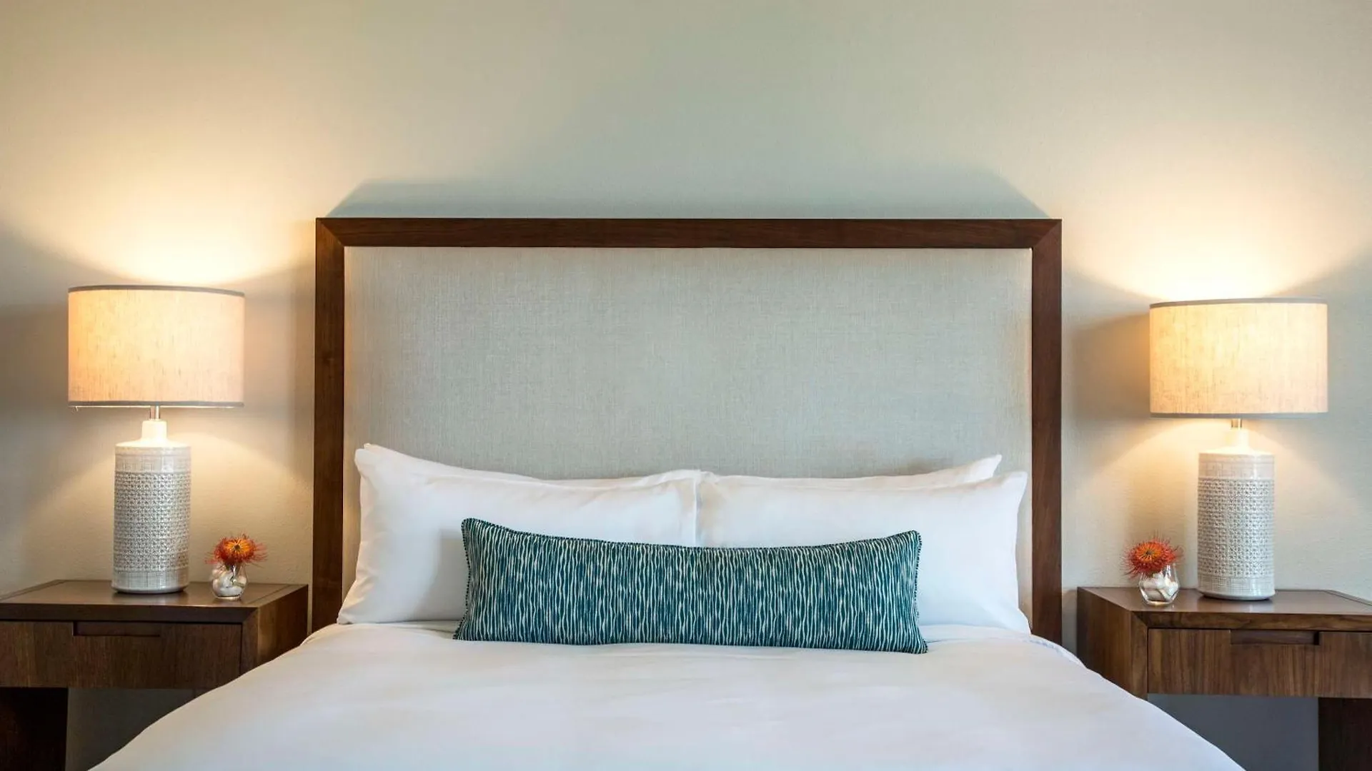 Outrigger Kaua'I Beach Resort & Spa Lihue