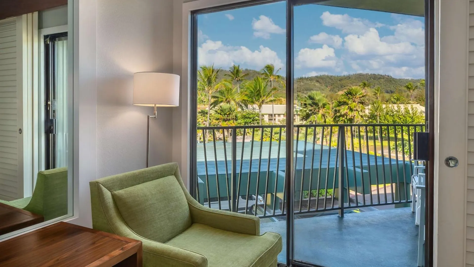 Outrigger Kaua'I Beach Resort & Spa Лихуэ 4*,